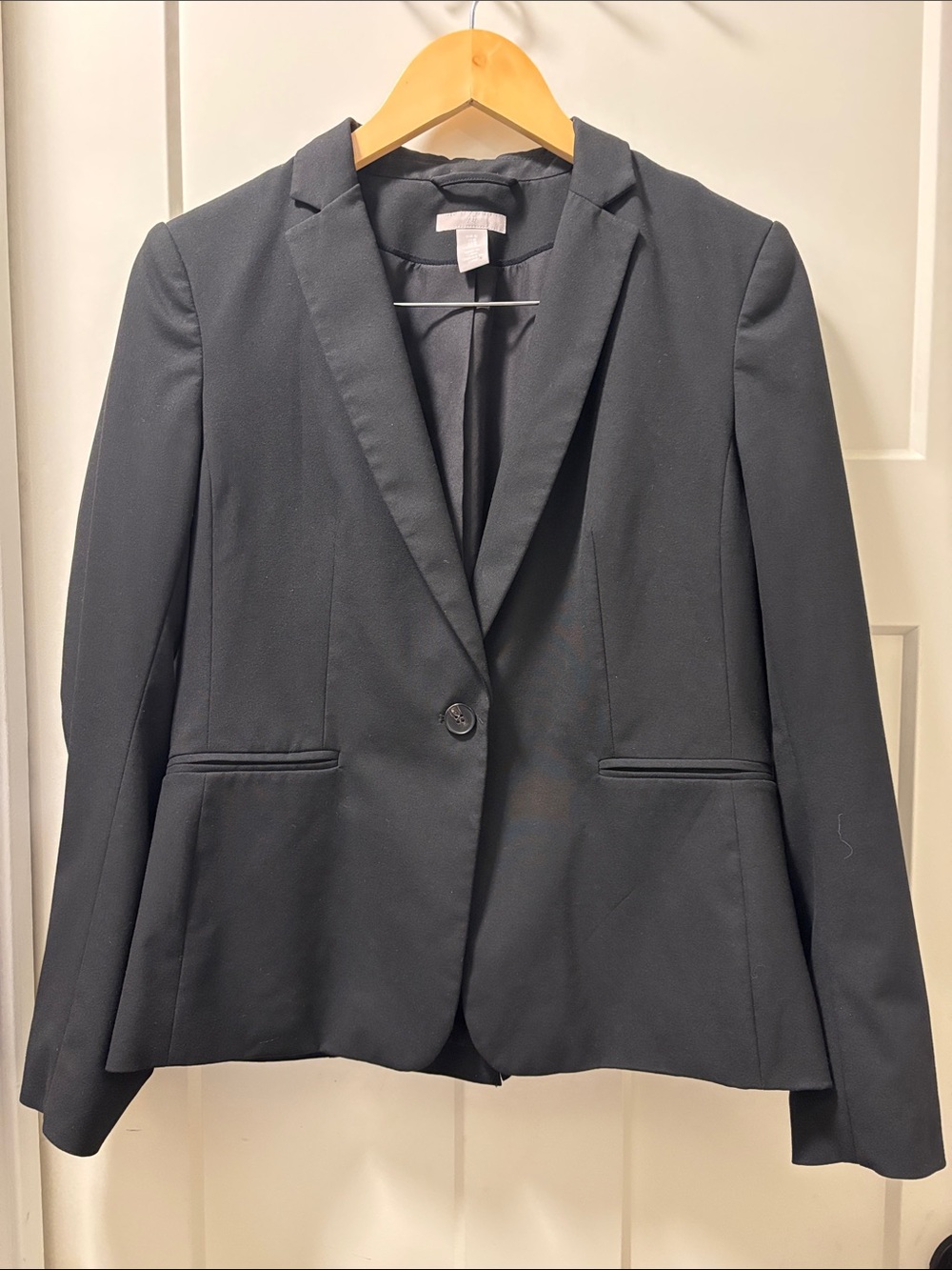 H&M Women's Black Single-Button Tailored Blazer